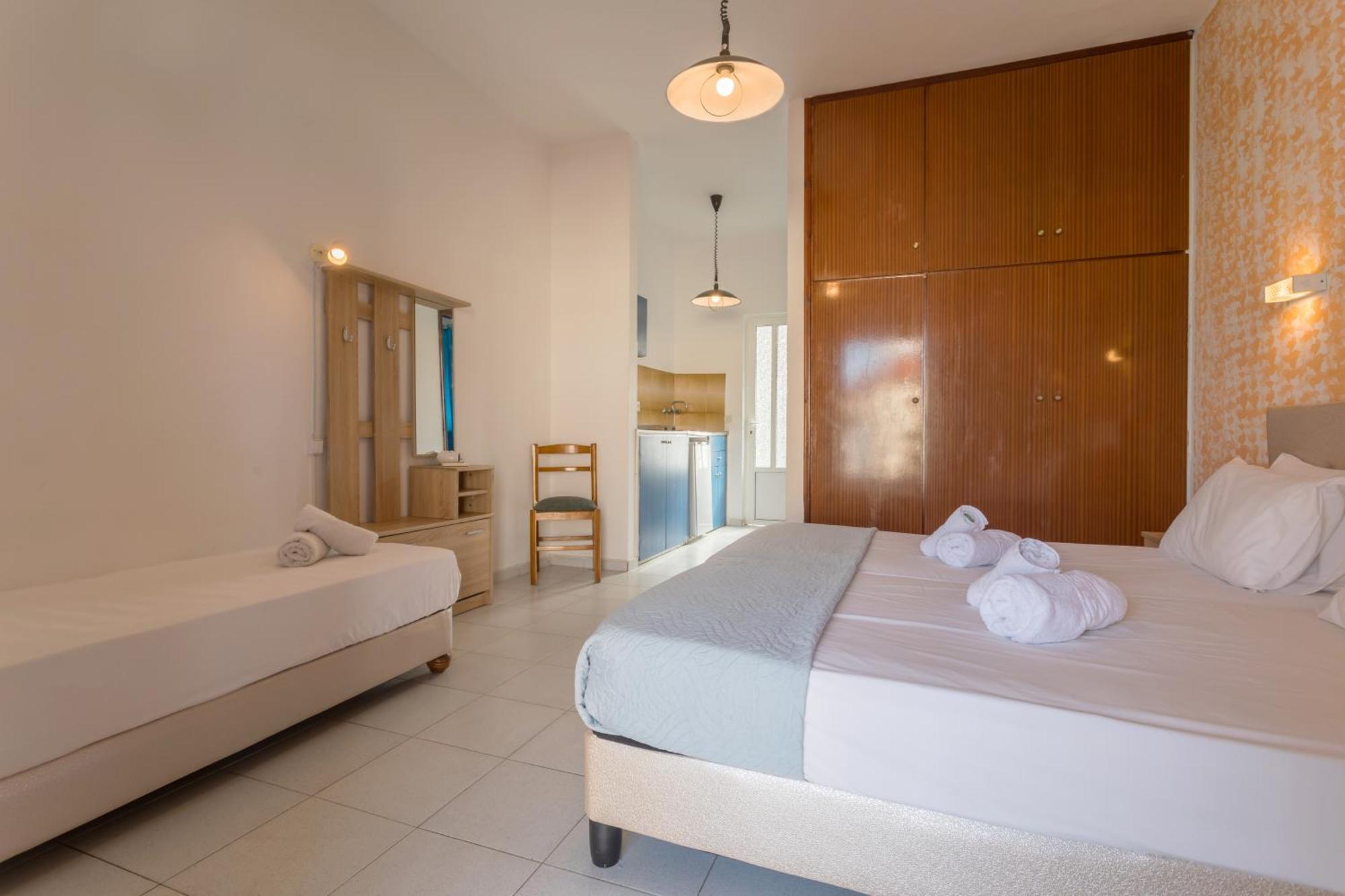Holidays Studios & Apartments Laganas Exterior foto